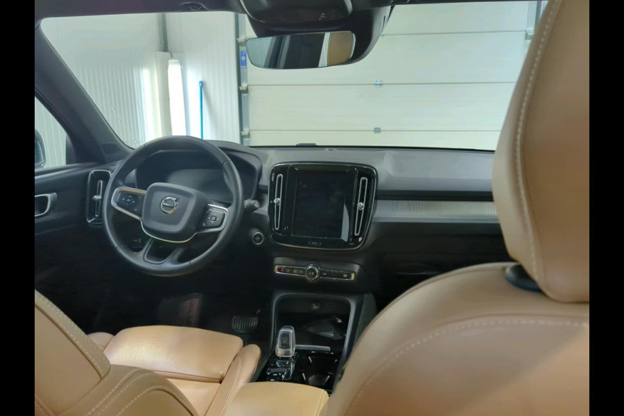 Volvo XC40 1.5 T5 Twin Engine Inscription NL AUTO | LEDER | STOELVERW |