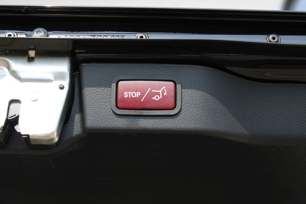 Mercedes-Benz V-Klasse 300d / XXL / DC / 4-matic / 2x Elec Schuifd / 360 Camera / Vol Opties / NIEUWSTAAT