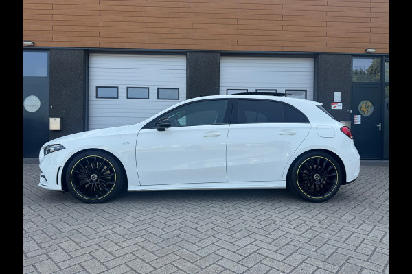 Mercedes-Benz A-Klasse 250 AMG Edition 1 Panoramadak .