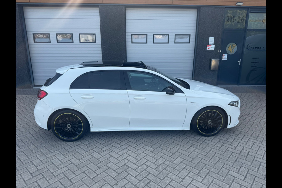 Mercedes-Benz A-Klasse 250 AMG Edition 1 Panoramadak .