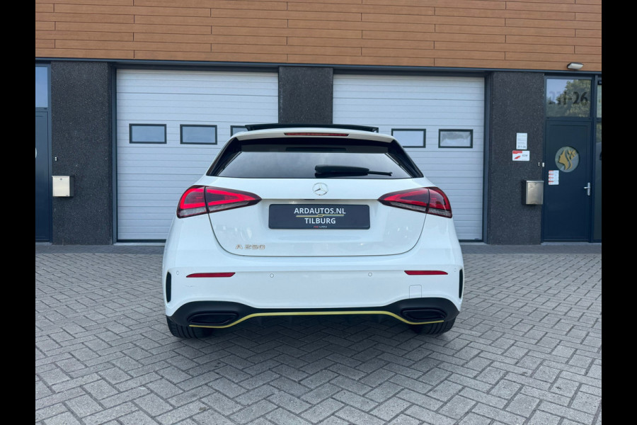 Mercedes-Benz A-Klasse 250 AMG Edition 1 Panoramadak .