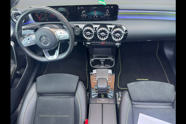 Mercedes-Benz A-Klasse 250 AMG Edition 1 Panoramadak .