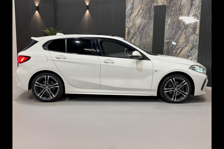 BMW 1-serie 118i M-pack |PANO|SFEER|ALCANTARA|MEMORY
