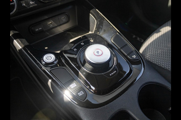 Kia e-Soul DynamicLine 64 kWh | Navi| Camera | Clima | LED | CarPlay |