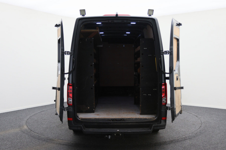 Volkswagen Crafter 30 2.0 TDI L3H3 177 PK 3-Zits, Camera, LED, Cruise, Apple Carplay, Airco, DAB, PDC, Trekhaak