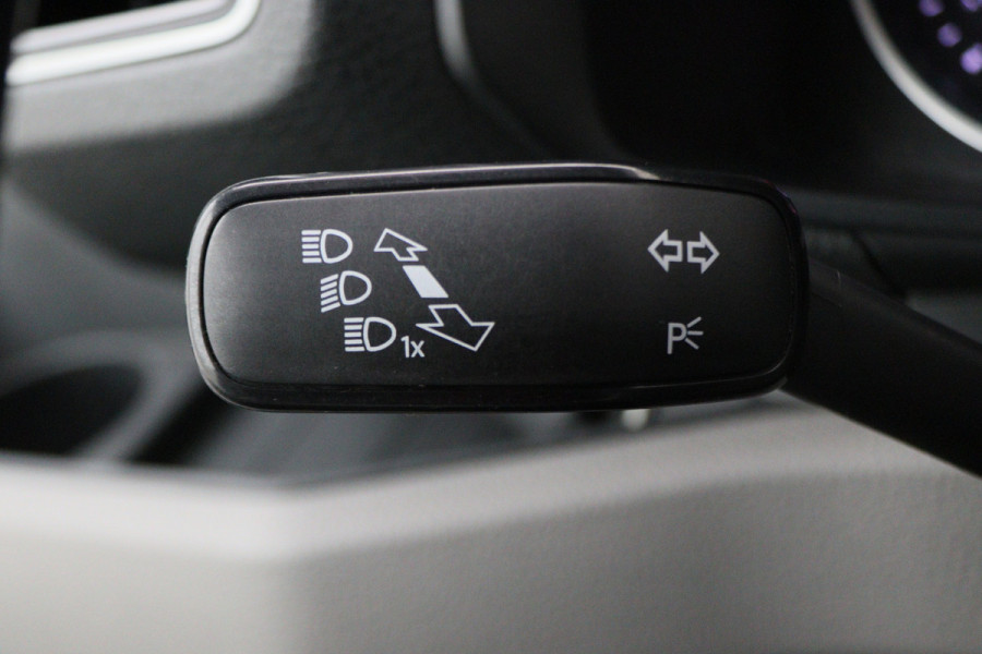 Volkswagen Crafter 30 2.0 TDI L3H3 177 PK 3-Zits, Camera, LED, Cruise, Apple Carplay, Airco, DAB, PDC, Trekhaak