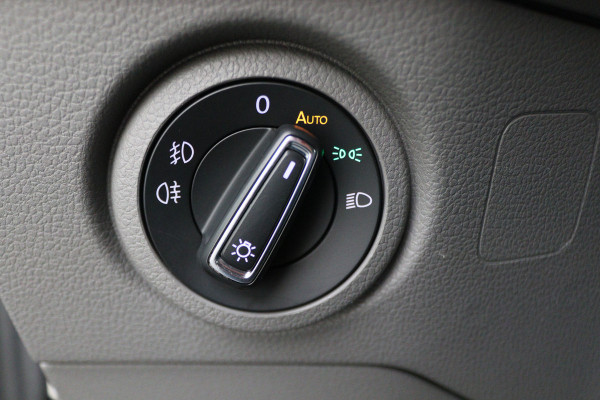 Volkswagen Crafter 30 2.0 TDI L3H3 177 PK 3-Zits, Camera, LED, Cruise, Apple Carplay, Airco, DAB, PDC, Trekhaak