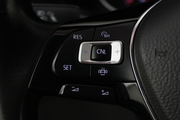 Volkswagen Crafter 30 2.0 TDI L3H3 177 PK 3-Zits, Camera, LED, Cruise, Apple Carplay, Airco, DAB, PDC, Trekhaak
