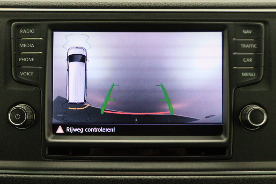 Volkswagen Crafter 30 2.0 TDI L3H3 177 PK 3-Zits, Camera, LED, Cruise, Apple Carplay, Airco, DAB, PDC, Trekhaak