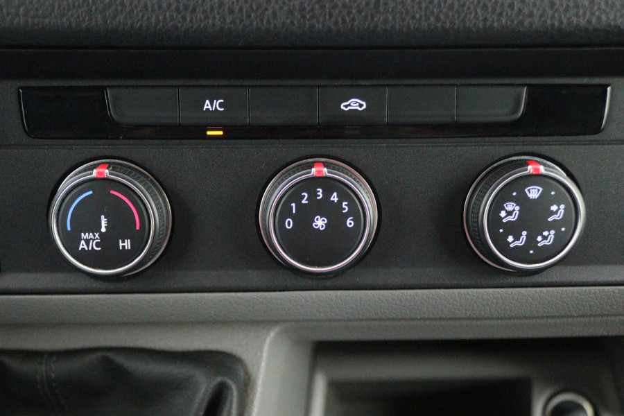 Volkswagen Crafter 30 2.0 TDI L3H3 177 PK 3-Zits, Camera, LED, Cruise, Apple Carplay, Airco, DAB, PDC, Trekhaak