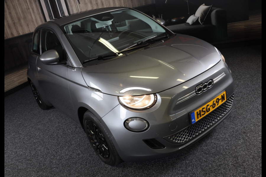 Fiat 500 42 kWh / AUT / Navi / Cruise Control / Camera / Dode Hoek Detectie / Led / Pdc