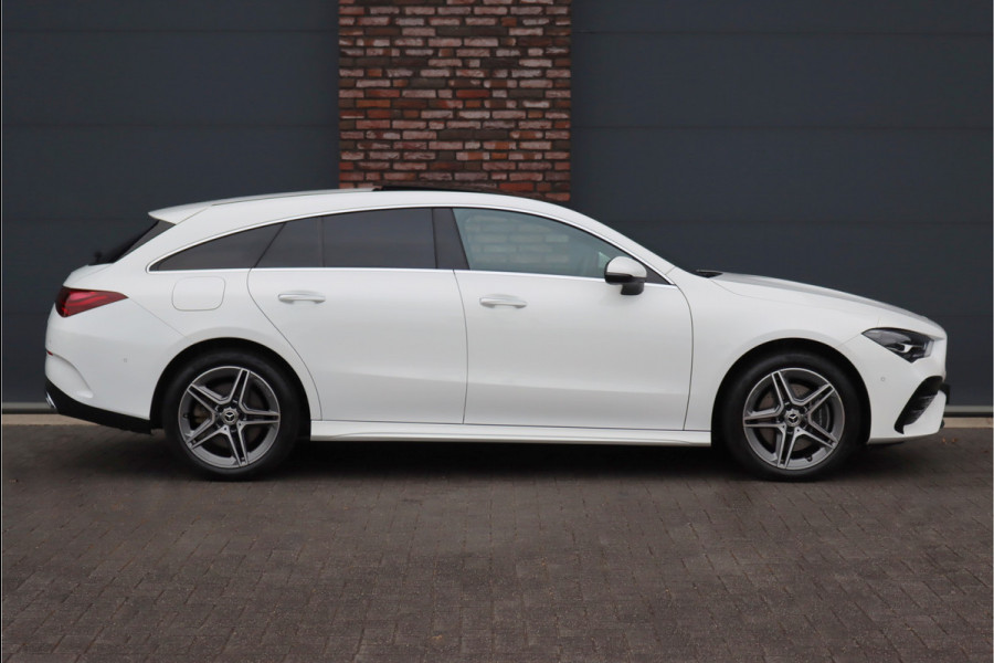Mercedes-Benz CLA-Klasse Shooting Brake 250 e AMG Line Aut8 | Facelift | Panoramadak | Distronic | Keyless Go | Widescreen | Verwarmd Stuurwiel | Sfeerverlichting | Dodehoekassistent | Camera |