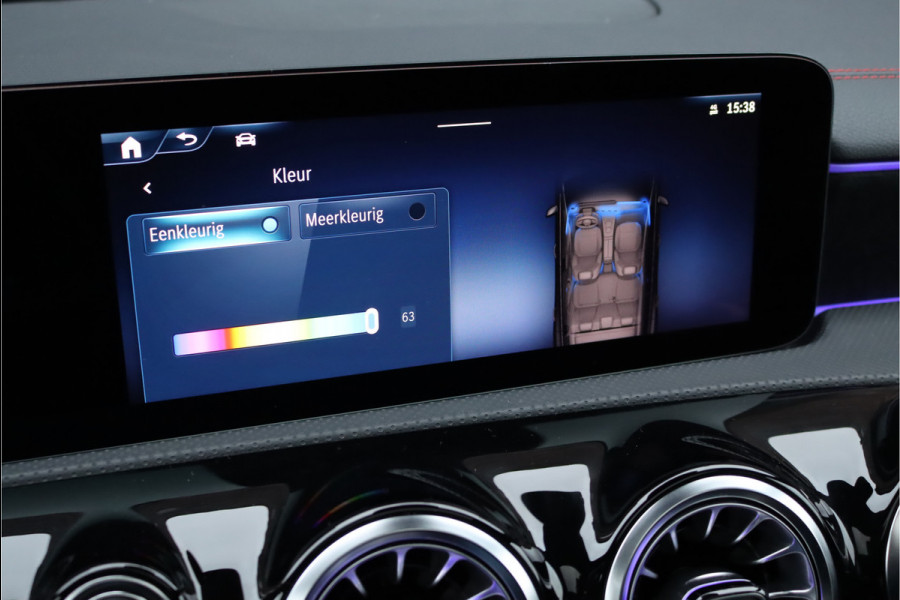 Mercedes-Benz CLA-Klasse Shooting Brake 250 e AMG Line Aut8 | Facelift | Panoramadak | Distronic | Keyless Go | Widescreen | Verwarmd Stuurwiel | Sfeerverlichting | Dodehoekassistent | Camera |