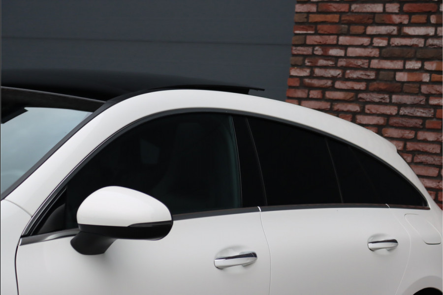 Mercedes-Benz CLA-Klasse Shooting Brake 250 e AMG Line Aut8 | Facelift | Panoramadak | Distronic | Keyless Go | Widescreen | Verwarmd Stuurwiel | Sfeerverlichting | Dodehoekassistent | Camera |