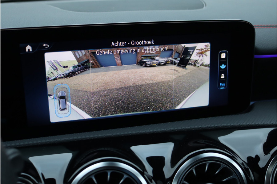 Mercedes-Benz CLA-Klasse Shooting Brake 250 e AMG Line Aut8 | Facelift | Panoramadak | Distronic | Keyless Go | Widescreen | Verwarmd Stuurwiel | Sfeerverlichting | Dodehoekassistent | Camera |