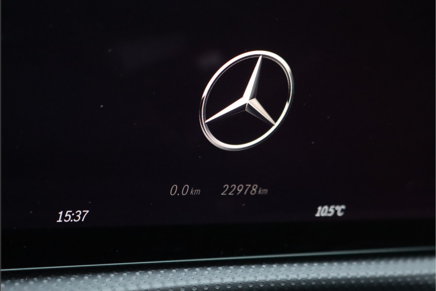 Mercedes-Benz CLA-Klasse Shooting Brake 250 e AMG Line Aut8 | Facelift | Panoramadak | Distronic | Keyless Go | Widescreen | Verwarmd Stuurwiel | Sfeerverlichting | Dodehoekassistent | Camera |