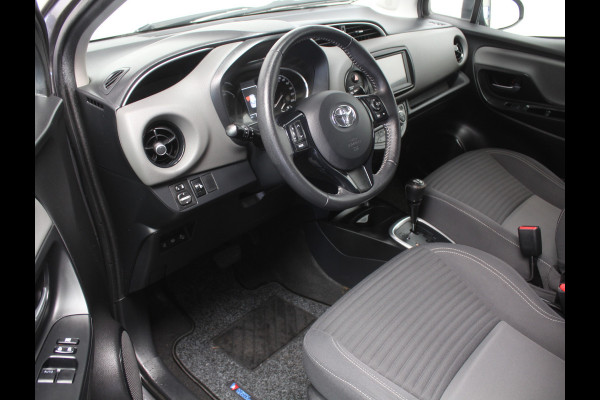 Toyota Yaris 1.5 Hybrid Dynamic CLIMATE | CRUISE | LED | CAMERA | CARPLAY | KEYLESS