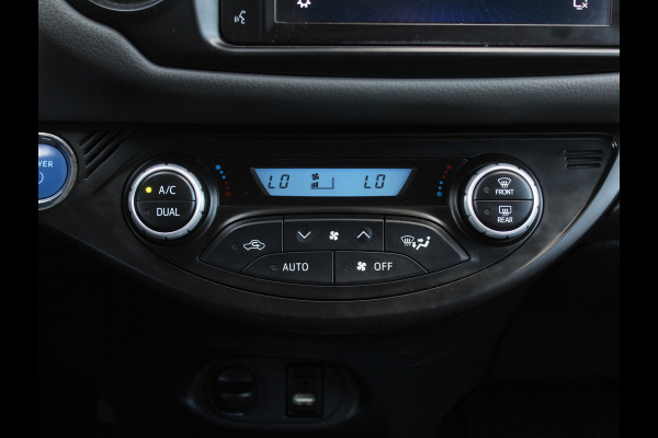 Toyota Yaris 1.5 Hybrid Dynamic CLIMATE | CRUISE | LED | CAMERA | CARPLAY | KEYLESS