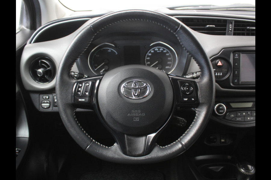 Toyota Yaris 1.5 Hybrid Dynamic CLIMATE | CRUISE | LED | CAMERA | CARPLAY | KEYLESS