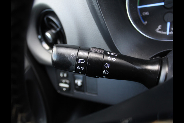 Toyota Yaris 1.5 Hybrid Dynamic CLIMATE | CRUISE | LED | CAMERA | CARPLAY | KEYLESS