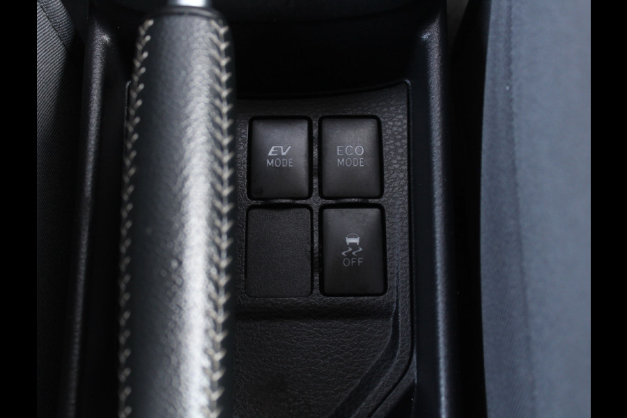Toyota Yaris 1.5 Hybrid Dynamic CLIMATE | CRUISE | LED | CAMERA | CARPLAY | KEYLESS