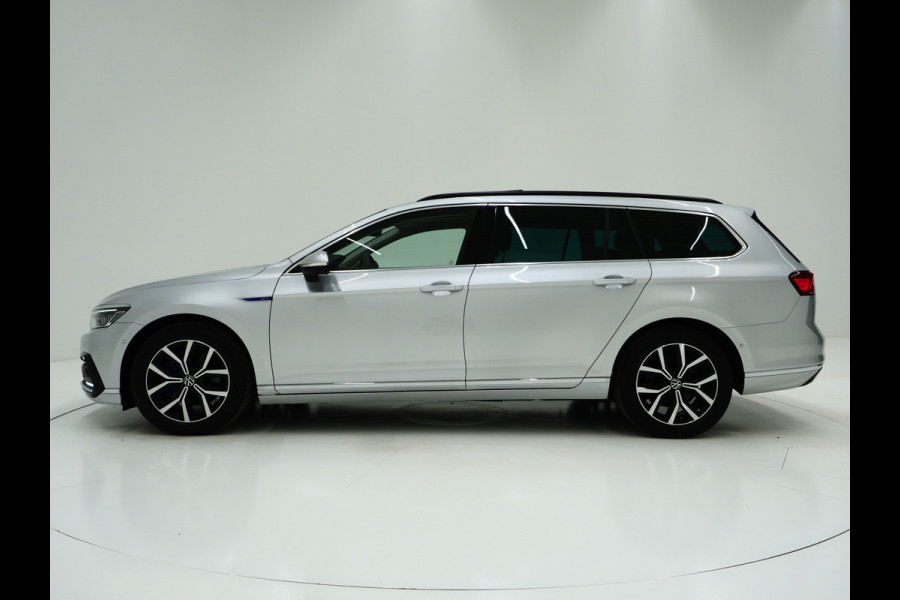 Volkswagen Passat Variant 1.4 TSI PHEV GTE R-line | Panoramadak | Trekhaak | Dynaudio | 360 | Massage | Head Up | Adaptive