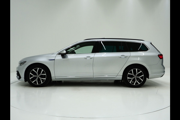 Volkswagen Passat Variant 1.4 TSI PHEV GTE R-line | Panoramadak | Trekhaak | Dynaudio | 360 | Massage | Head Up | Adaptive