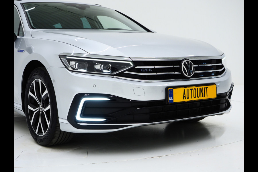 Volkswagen Passat Variant 1.4 TSI PHEV GTE R-line | Panoramadak | Trekhaak | Dynaudio | 360 | Massage | Head Up | Adaptive