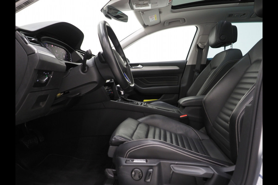 Volkswagen Passat Variant 1.4 TSI PHEV GTE R-line | Panoramadak | Trekhaak | Dynaudio | 360 | Massage | Head Up | Adaptive