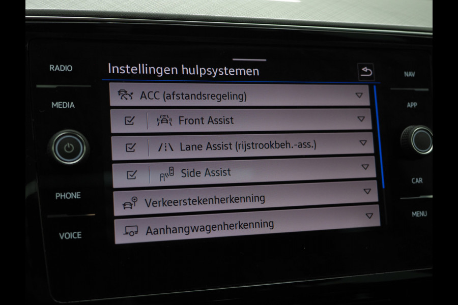 Volkswagen Passat Variant 1.4 TSI PHEV GTE R-line | Panoramadak | Trekhaak | Dynaudio | 360 | Massage | Head Up | Adaptive
