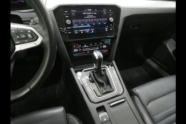 Volkswagen Passat Variant 1.4 TSI PHEV GTE R-line | Panoramadak | Trekhaak | Dynaudio | 360 | Massage | Head Up | Adaptive