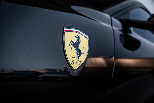 Ferrari 812 6.5 V12 Superfast HELE - Racing seats l Passenger display l JBL