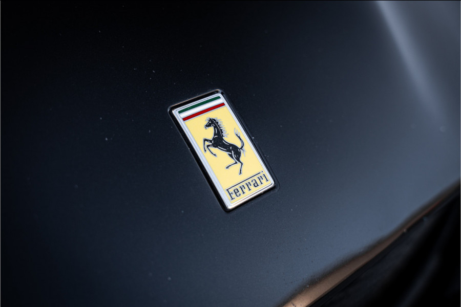 Ferrari 812 6.5 V12 Superfast HELE - Racing seats l Passenger display l JBL