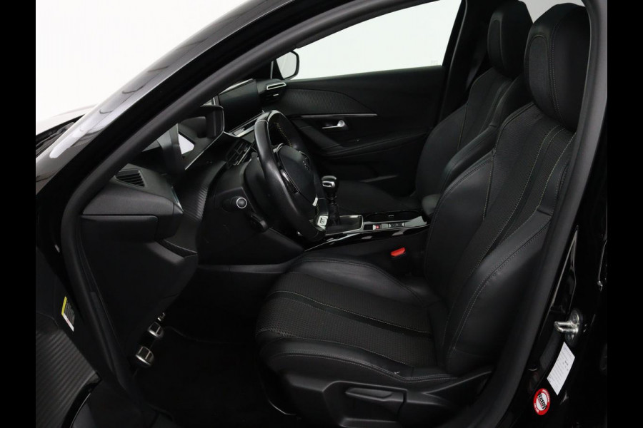 Peugeot 208 1.2 PureTech GT-Line | Panoramadak | Carplay | Afneembare trekhaak | Cruise control | Full LED | Navigatie | Camera | Sfeerverlichting