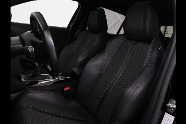 Peugeot 208 1.2 PureTech GT-Line | Panoramadak | Carplay | Afneembare trekhaak | Cruise control | Full LED | Navigatie | Camera | Sfeerverlichting