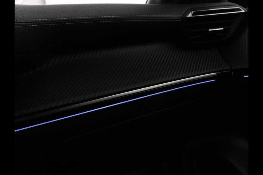 Peugeot 208 1.2 PureTech GT-Line | Panoramadak | Carplay | Afneembare trekhaak | Cruise control | Full LED | Navigatie | Camera | Sfeerverlichting