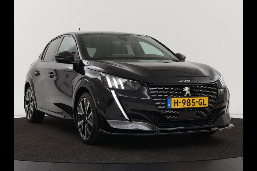 Peugeot 208 1.2 PureTech GT-Line | Panoramadak | Carplay | Afneembare trekhaak | Cruise control | Full LED | Navigatie | Camera | Sfeerverlichting