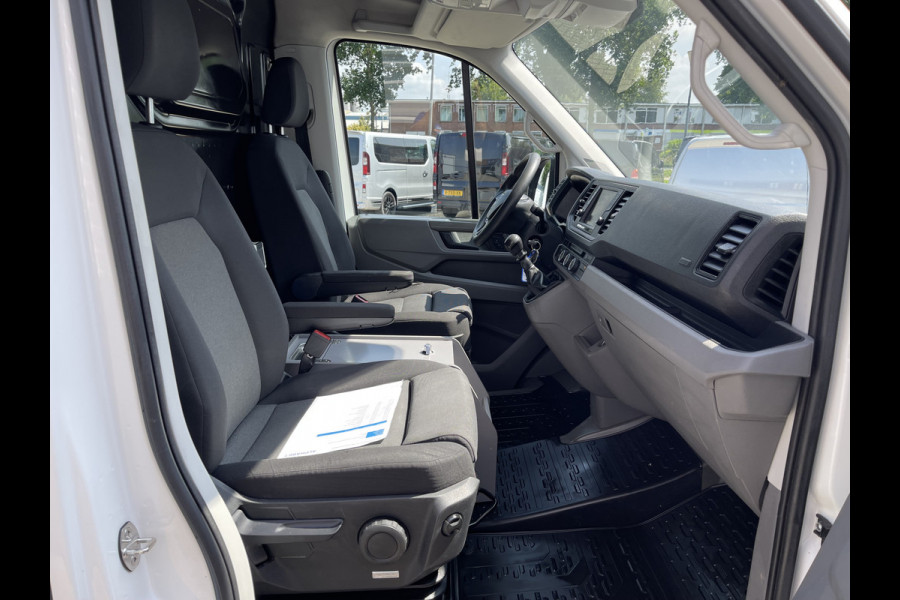 Volkswagen Crafter 35 2.0 TDI 140pk L3H3 ( voorheen L2H2 ) Comfortline / vaste prijs rijklaar € 20.950 ex btw / Sortimo ingerichte laadruimte met Victron omvormer / airco / cruise / navi / camera / trekhaak !