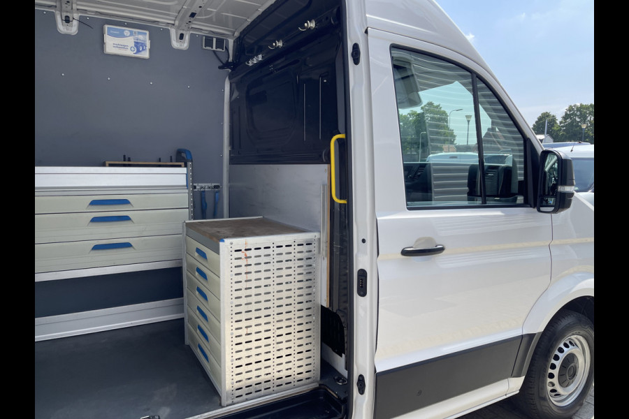Volkswagen Crafter 35 2.0 TDI 140pk L3H3 ( voorheen L2H2 ) Comfortline / vaste prijs rijklaar € 20.950 ex btw / Sortimo ingerichte laadruimte met Victron omvormer / airco / cruise / navi / camera / trekhaak !