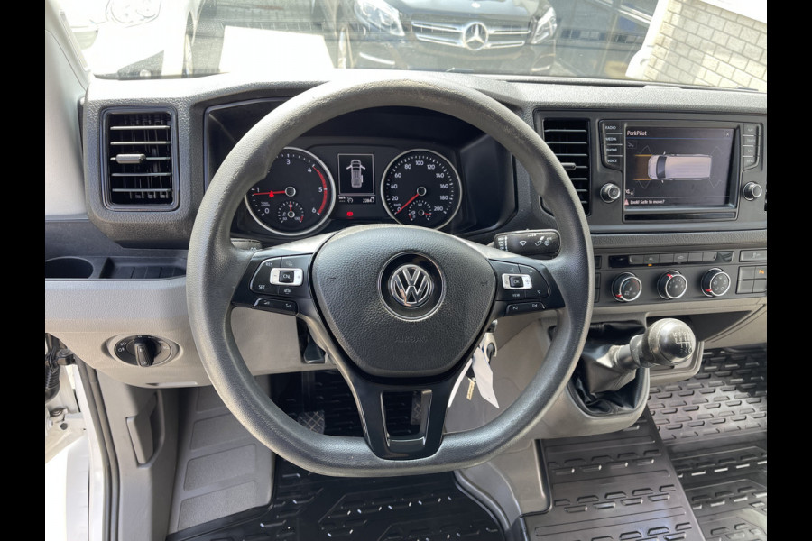 Volkswagen Crafter 35 2.0 TDI 140pk L3H3 ( voorheen L2H2 ) Comfortline / vaste prijs rijklaar € 20.950 ex btw / Sortimo ingerichte laadruimte met Victron omvormer / airco / cruise / navi / camera / trekhaak !