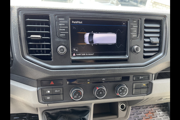 Volkswagen Crafter 35 2.0 TDI 140pk L3H3 ( voorheen L2H2 ) Comfortline / vaste prijs rijklaar € 20.950 ex btw / Sortimo ingerichte laadruimte met Victron omvormer / airco / cruise / navi / camera / trekhaak !
