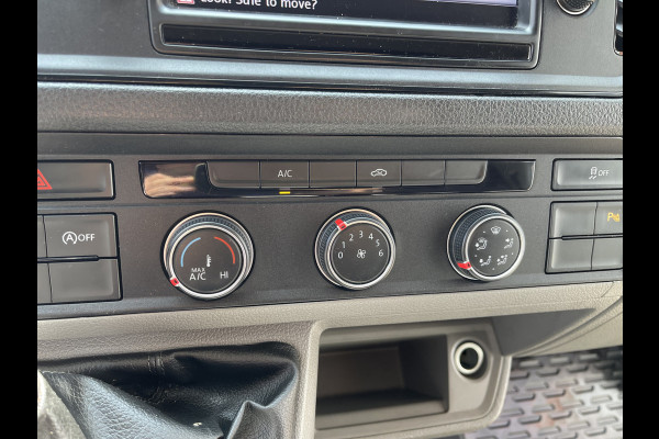 Volkswagen Crafter 35 2.0 TDI 140pk L3H3 ( voorheen L2H2 ) Comfortline / vaste prijs rijklaar € 20.950 ex btw / Sortimo ingerichte laadruimte met Victron omvormer / airco / cruise / navi / camera / trekhaak !