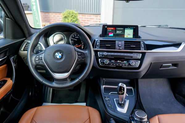 BMW 1-serie 118i High Executive | Origineel Nederlands! Navi Prof. | Leder | Trekhaak, Parkeersensoren V+A, DAB, Premium HiFi, LED