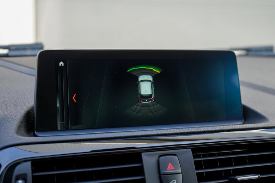 BMW 1-serie 118i High Executive | Origineel Nederlands! Navi Prof. | Leder | Trekhaak, Parkeersensoren V+A, DAB, Premium HiFi, LED