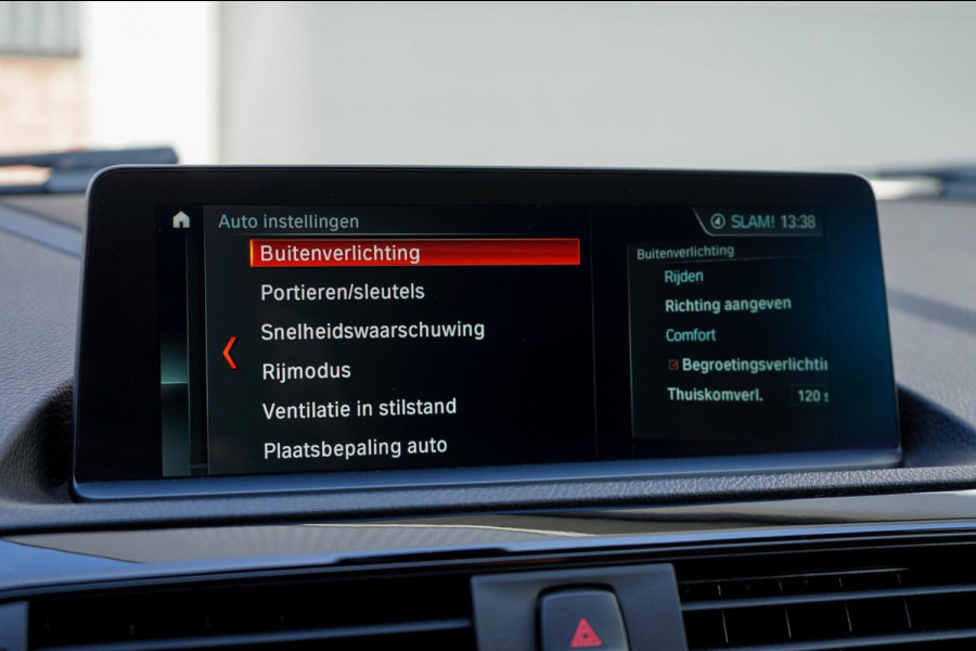 BMW 1-serie 118i High Executive | Origineel Nederlands! Navi Prof. | Leder | Trekhaak, Parkeersensoren V+A, DAB, Premium HiFi, LED
