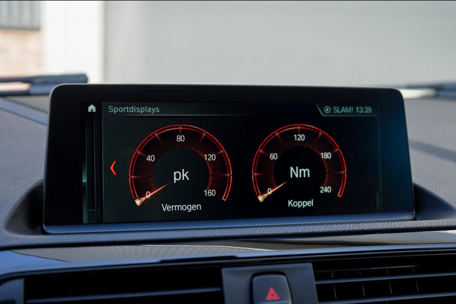 BMW 1-serie 118i High Executive | Origineel Nederlands! Navi Prof. | Leder | Trekhaak, Parkeersensoren V+A, DAB, Premium HiFi, LED