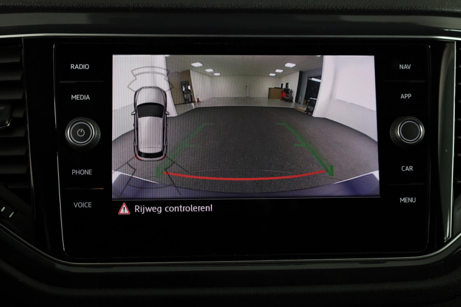Volkswagen T-Roc 1.5 TSI Sport Business R | Automaat | Digitale Dashbord | Navigatie  | Acteruitrij camera | Elektrische Achterklep | LM Velgen 19" |