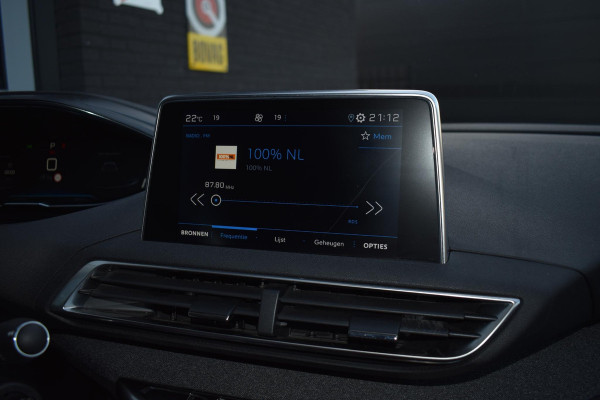 Peugeot 5008 1.2 PureTech 130PK Aut. Allure | 7 zits | Camera | Carplay | Incl. garantie