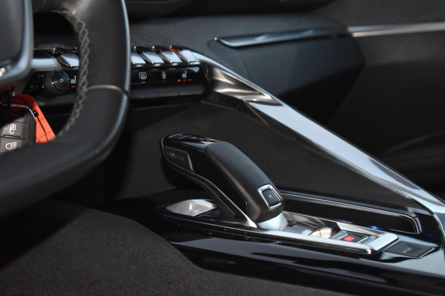 Peugeot 5008 1.2 PureTech 130PK Aut. Allure | 7 zits | Camera | Carplay | Incl. garantie