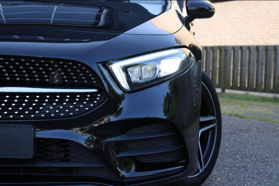 Mercedes-Benz A-Klasse 180 Business Solution AMG Pano Navi